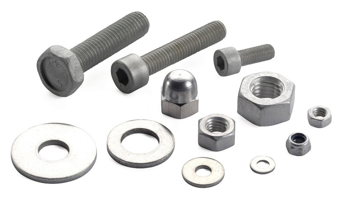 Pièces de fixation normalisées et standard
